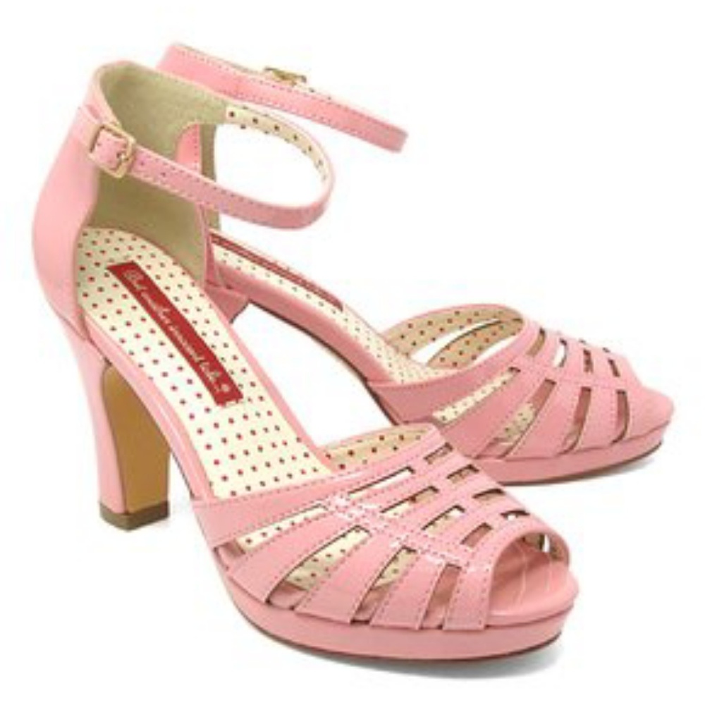 Size 6.5 Ventura pinup heels